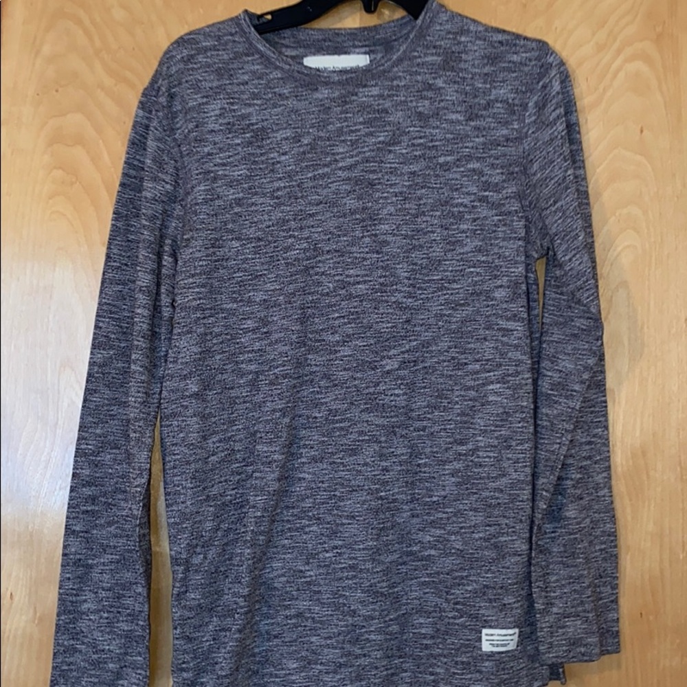 Small Modern Amusement long sleeve